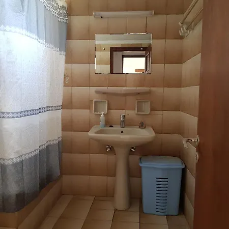 Artemonahi Traditional Cosy House أرتيموناس